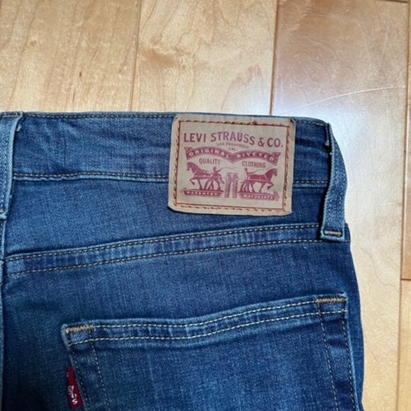 Levi’s 725 High Rise Bootcut Jeans – Women’s Size 29 - Picture 8 of 8